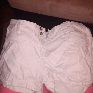 Guess Brand cream colored shorts size 28